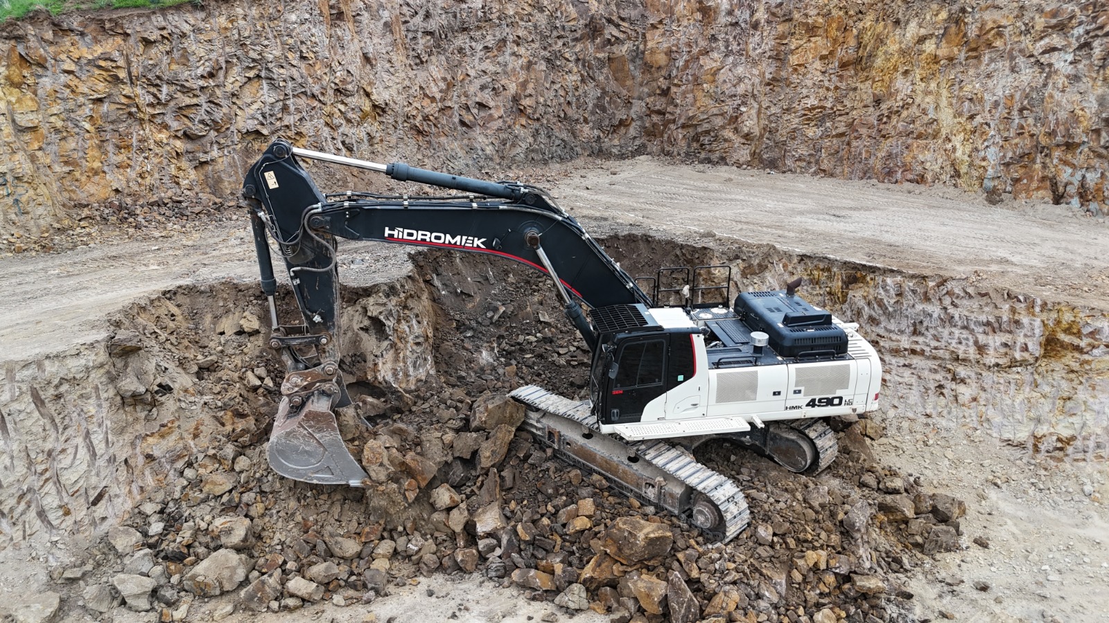 WhatsApp Image 2026-02-06 at 16.30.58