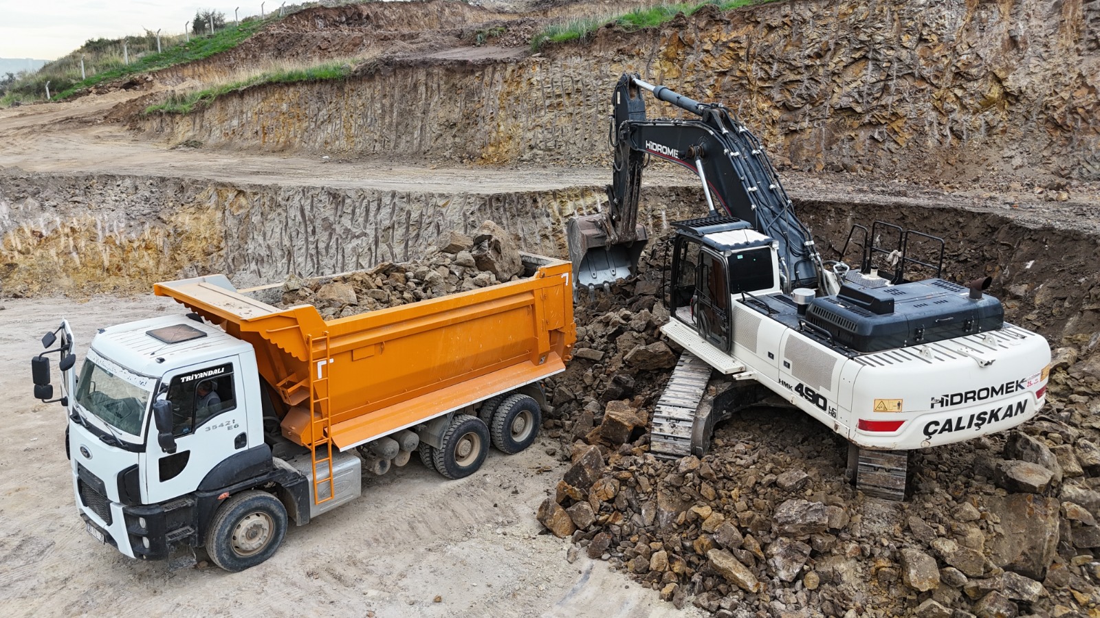 WhatsApp Image 2026-02-06 at 16.31.00 (3)