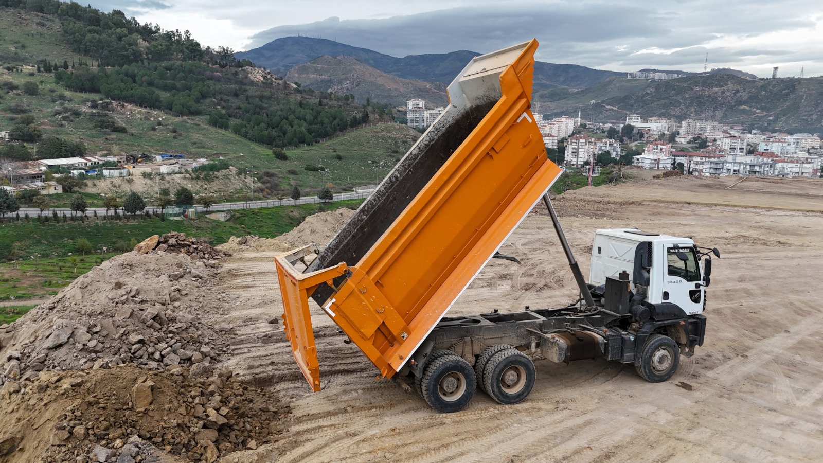 WhatsApp Image 2026-02-06 at 16.31.01 (1)